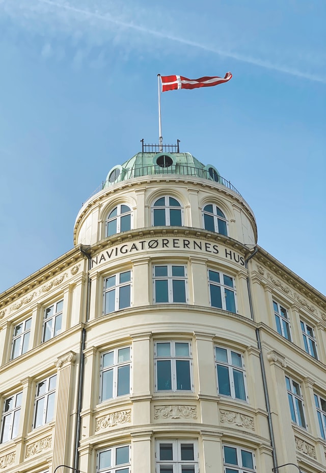 Placing contractors in Denmark - Danish flag